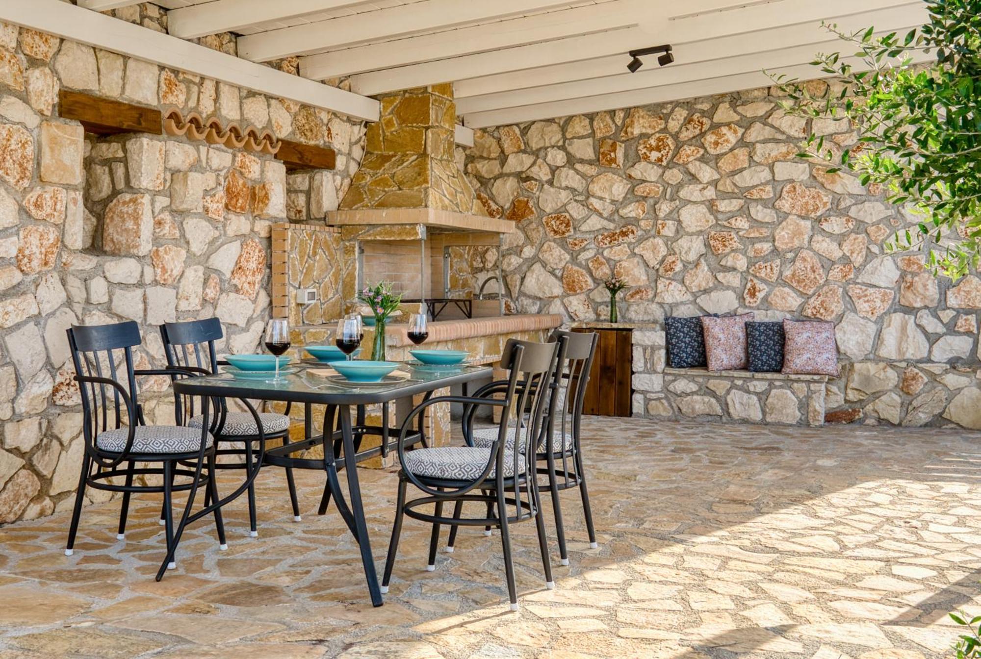 Astarte Villas - Astra Private Villas With Pool Vasilikos  Exterior photo