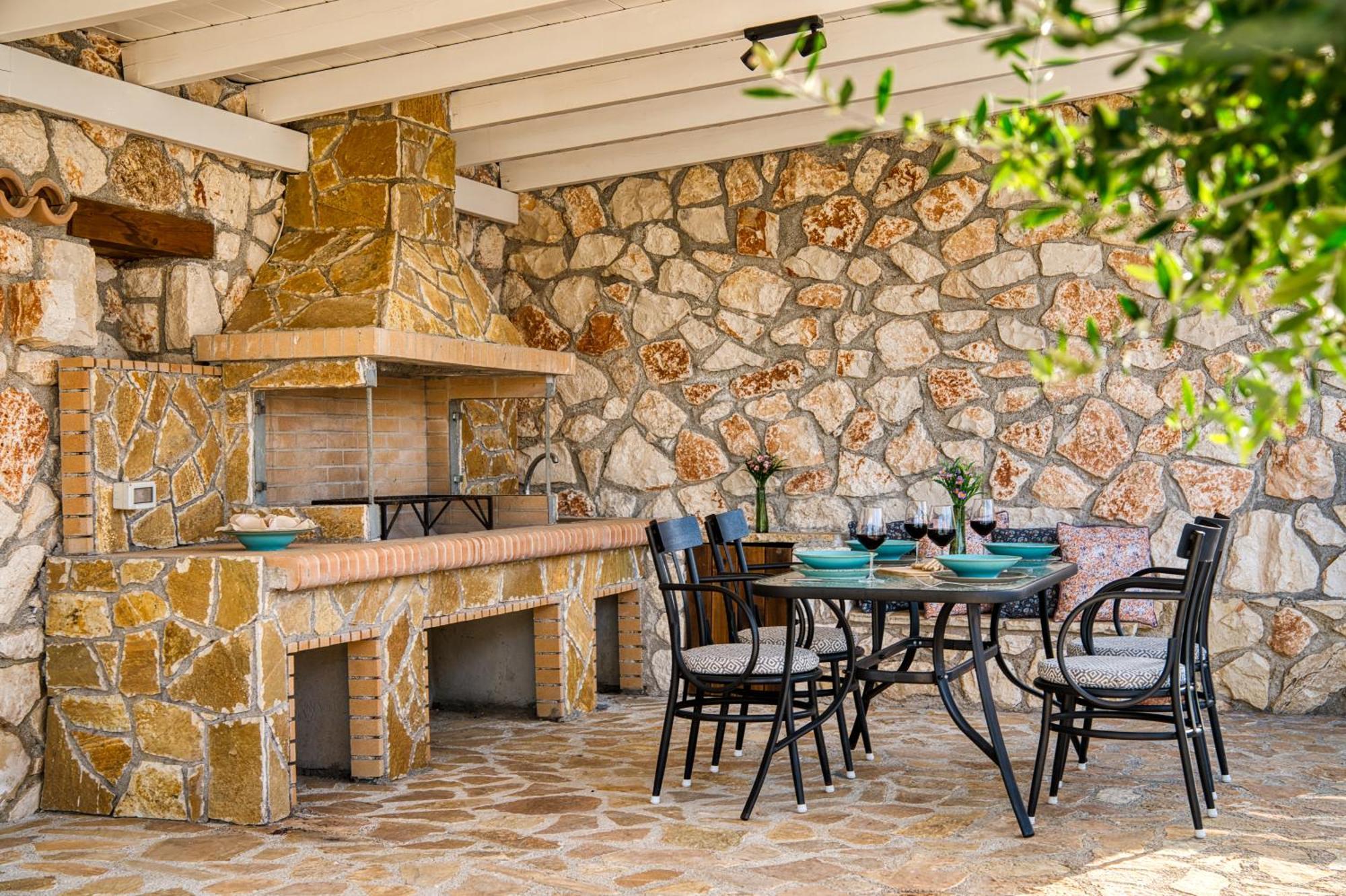 Astarte Villas - Astra Private Villas With Pool Vasilikos  Exterior photo