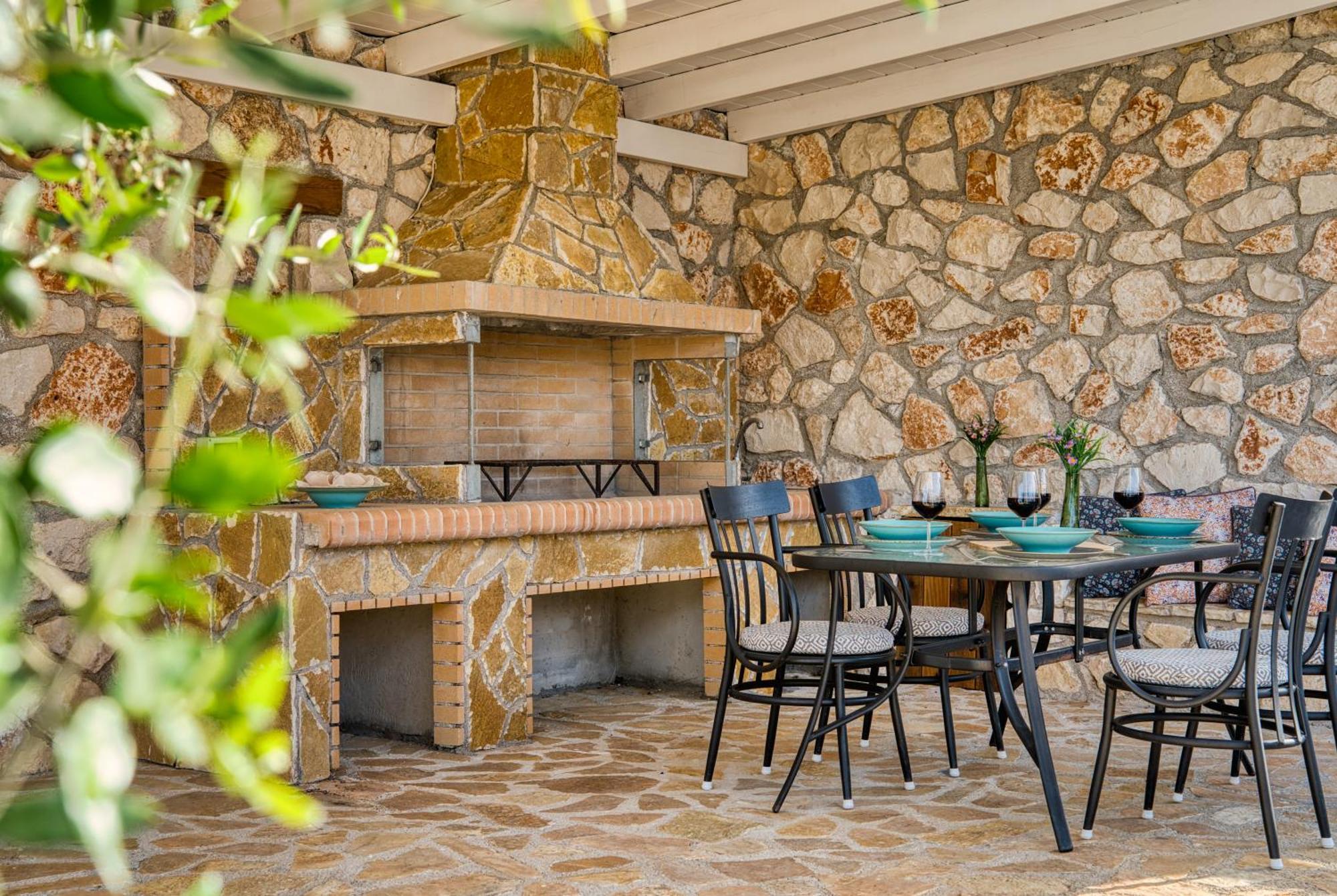 Astarte Villas - Astra Private Villas With Pool Vasilikos  Exterior photo
